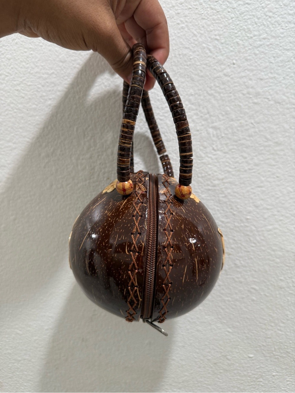 Handcrafted Coconut Shell Purse - Picture 4 of 5